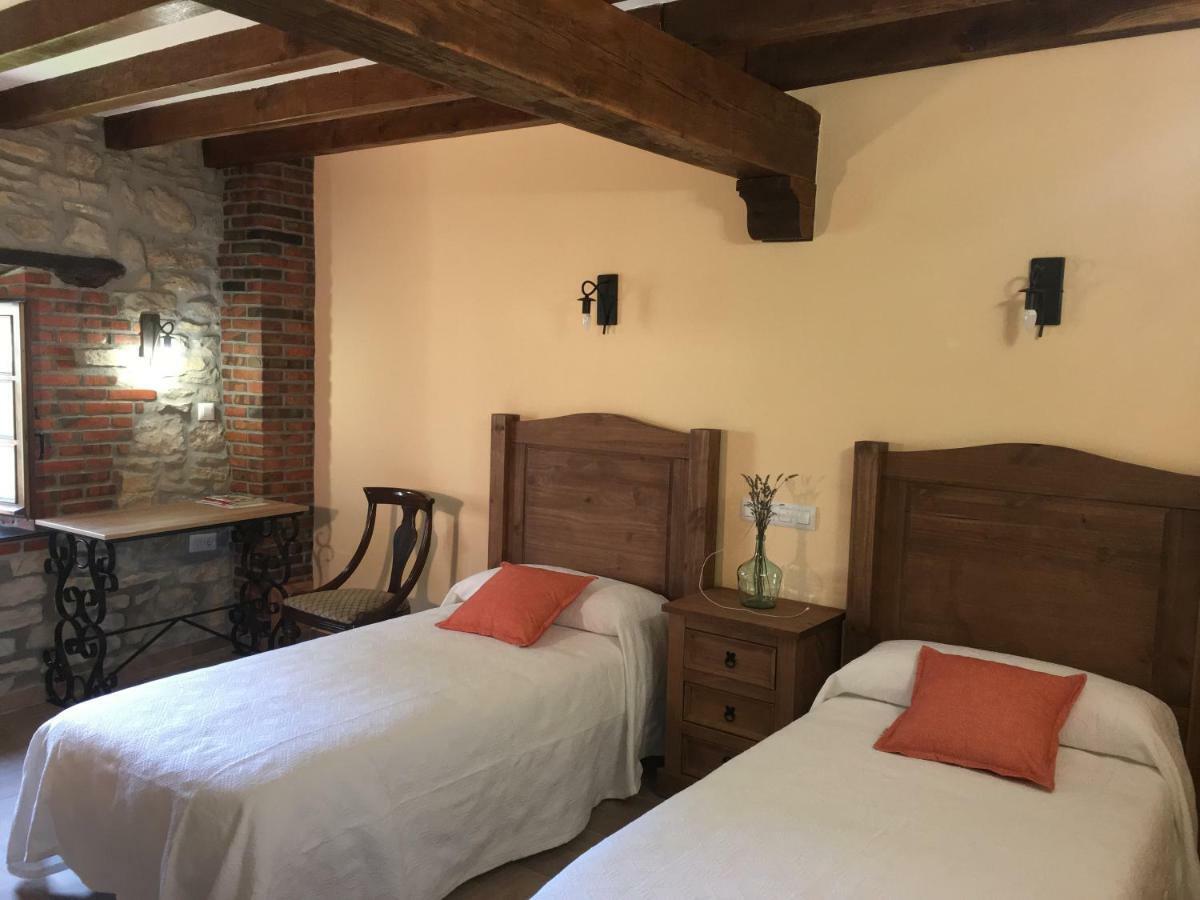 Casa Los Laureles Hinojedo Eksteriør bilde